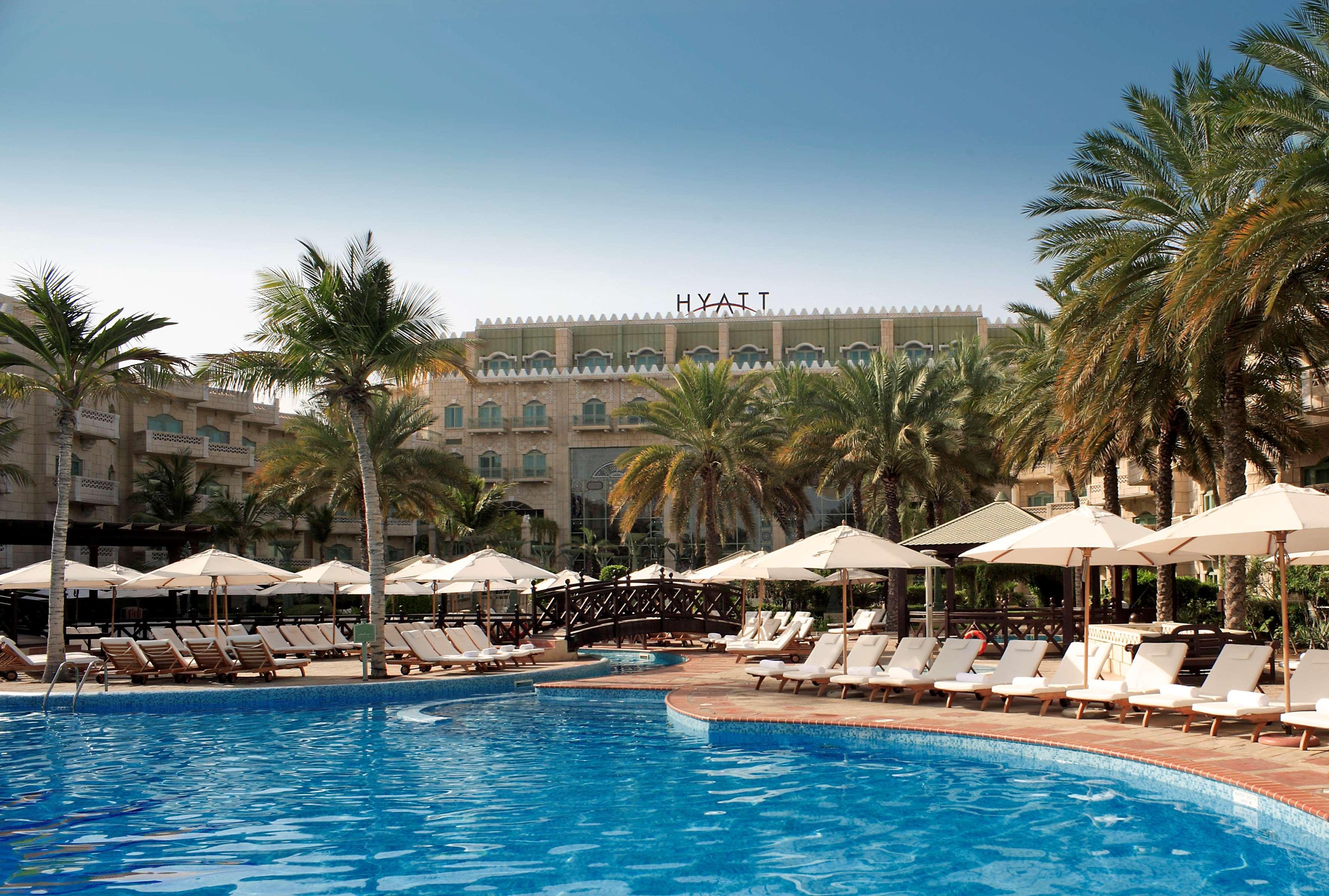 Grand Hyatt Muscat Hotel Exterior photo The pool at the Jumeirah Creekside
