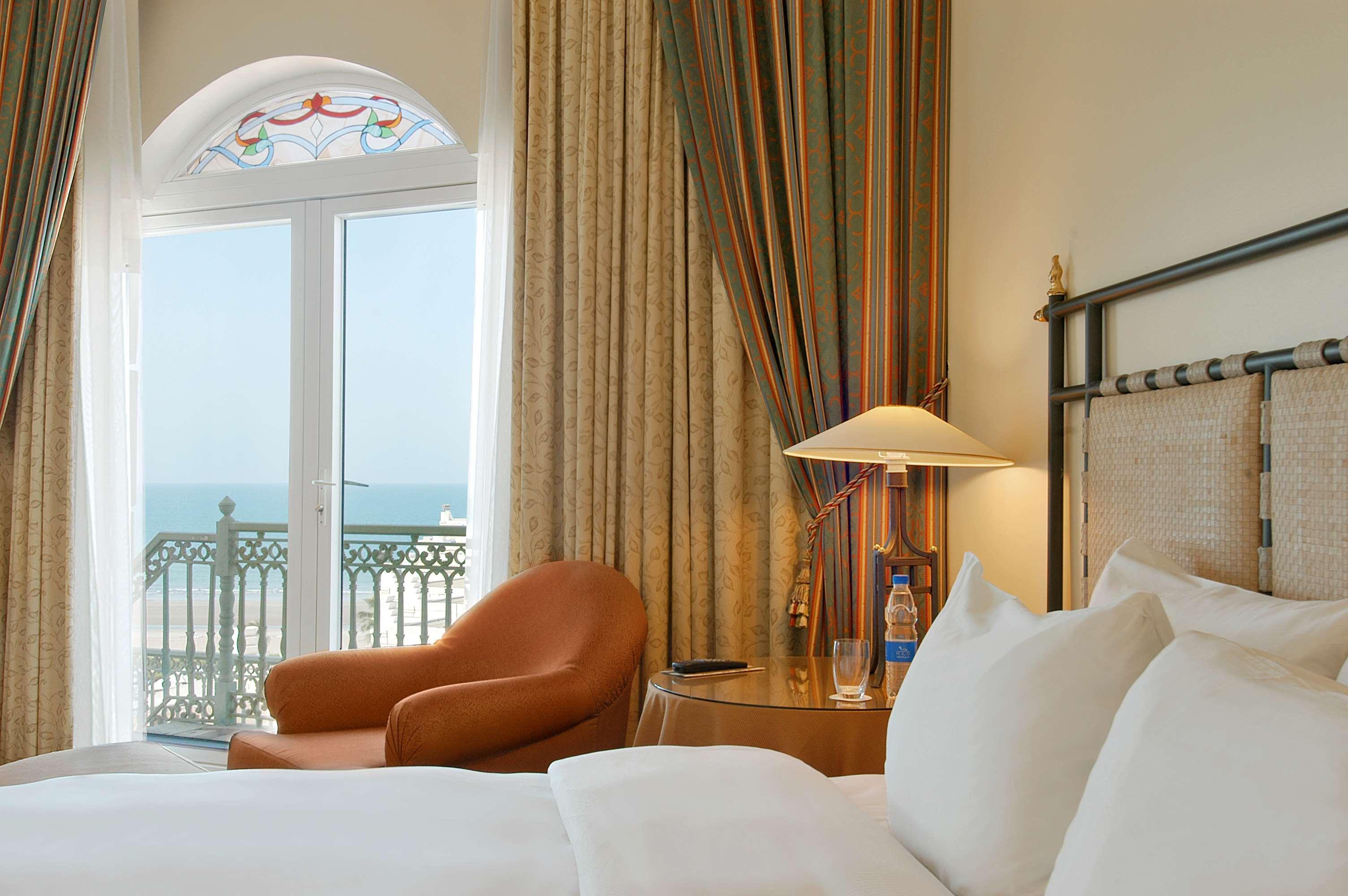 Grand Hyatt Muscat Hotel Exterior photo A room at the hotel