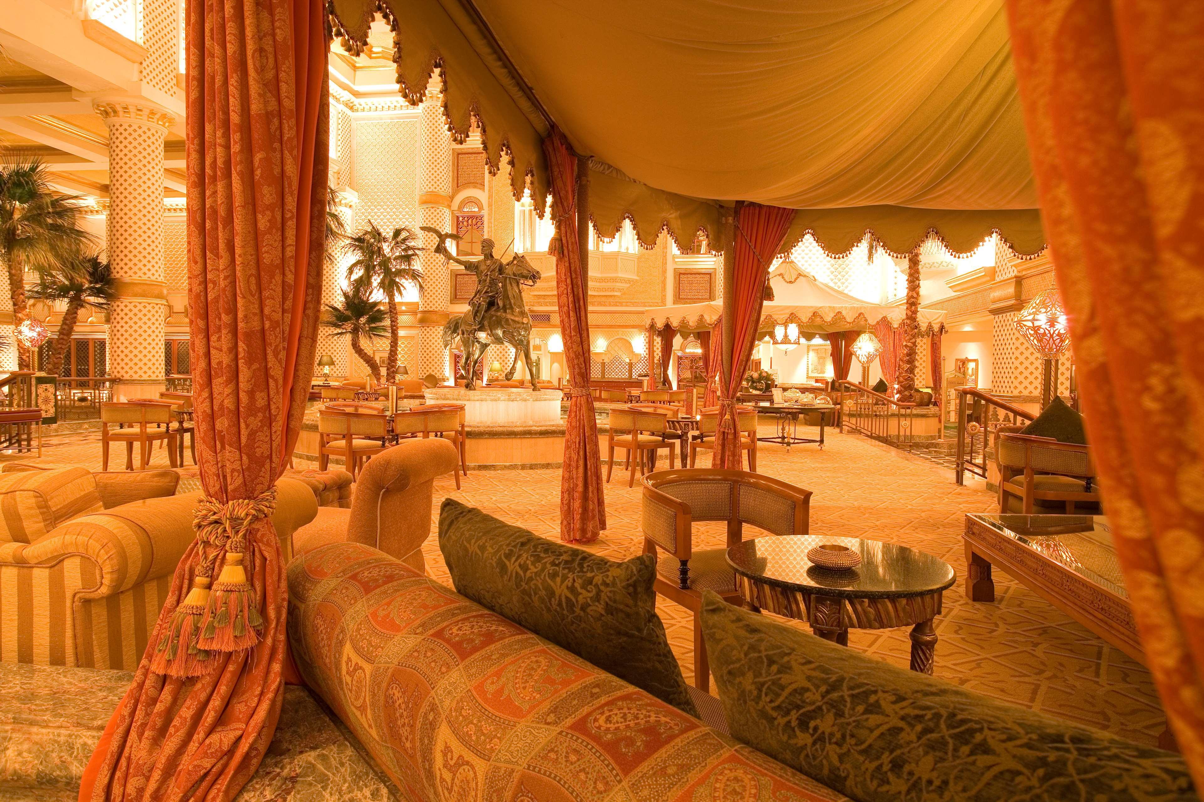 Grand Hyatt Muscat Hotel Interior photo The lobby of the Burj Al Arab